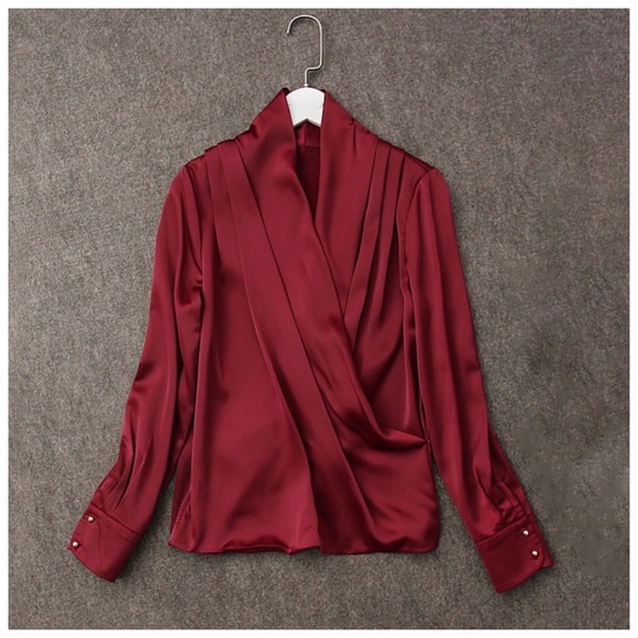 Silky Soft Draping Blouse Top - Picture 4 of 8